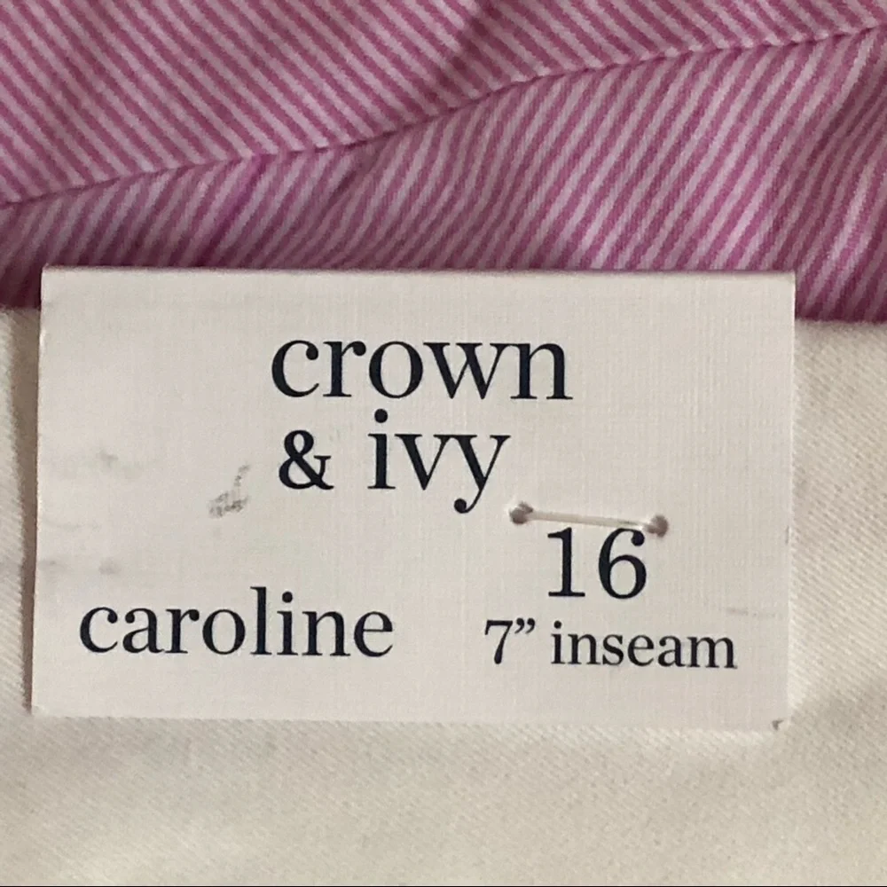 Crown & Ivy Caroline 7” Inseam Shorts Classic Fit Comfort White Size 16 New - Picture 11 of 12